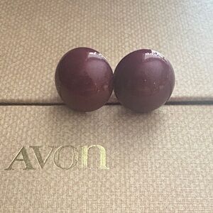 Avon Vintage Burgundy Enamel Dome Clip Earrings 253